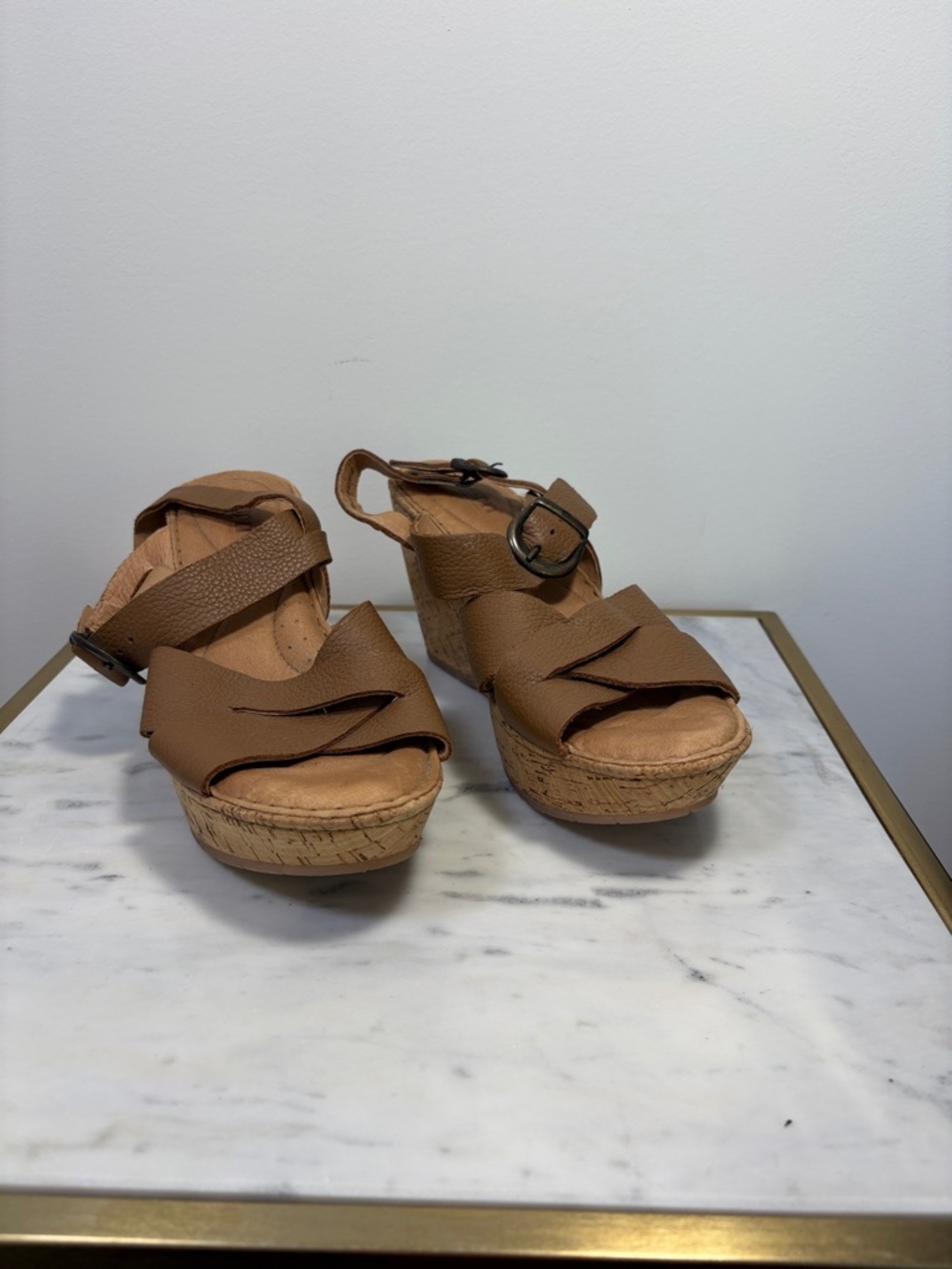 Born Tan Leather Cork Wedge Sandals Sz 9 Comfort Buckle Strappy Platform
